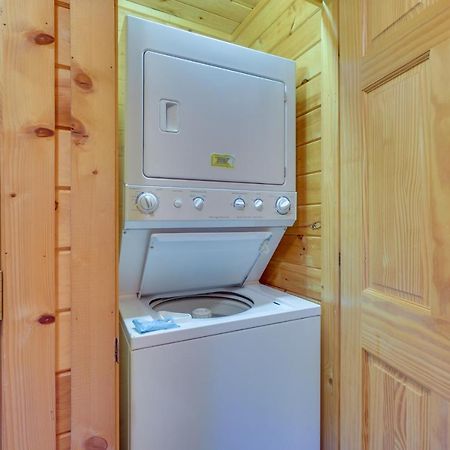 Smoky Mountain Vacation Rental Cabin With Hot Tub! Гатлінбург Екстер'єр фото