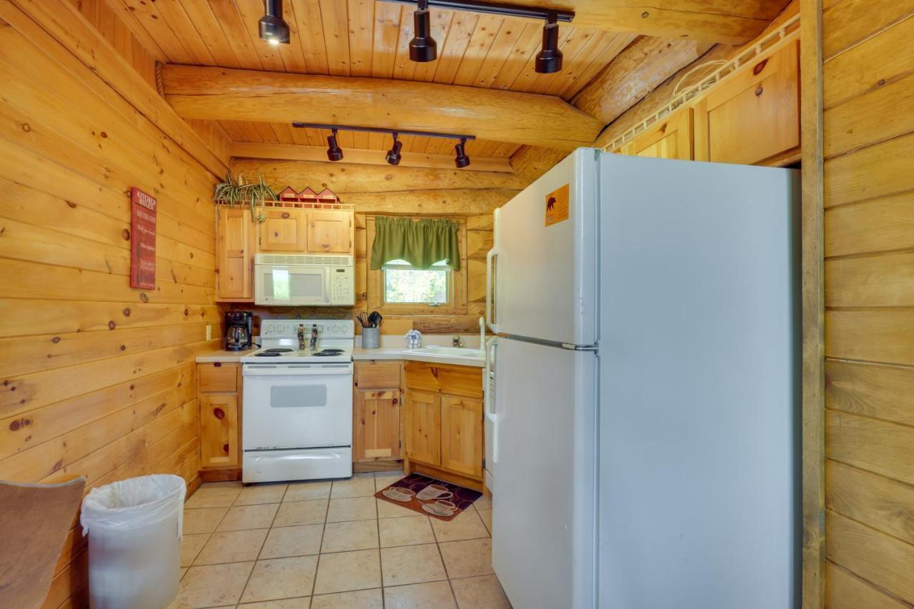 Smoky Mountain Vacation Rental Cabin With Hot Tub! Гатлінбург Екстер'єр фото