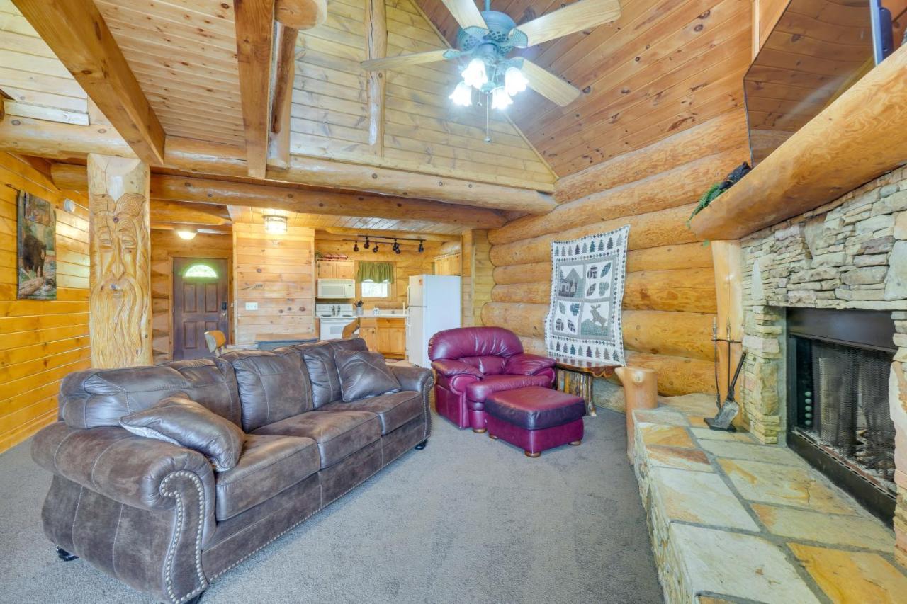 Smoky Mountain Vacation Rental Cabin With Hot Tub! Гатлінбург Екстер'єр фото
