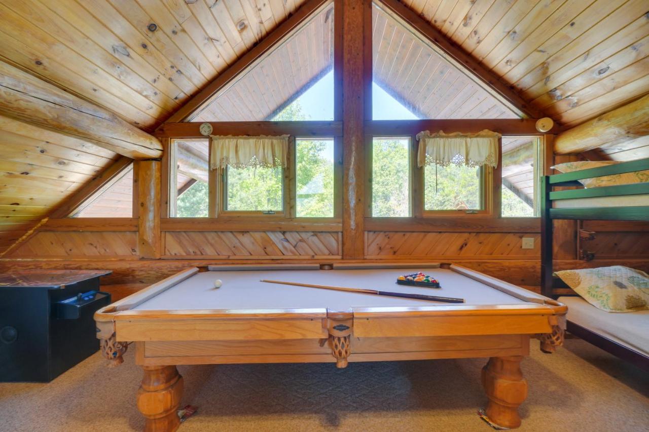 Smoky Mountain Vacation Rental Cabin With Hot Tub! Гатлінбург Екстер'єр фото